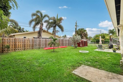 Casa en venta en Margate, Florida, 4 dormitorios, 164.44 m2 № 1242397 - foto 18