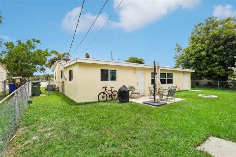 Villa ou maison à vendre à Margate, Floride: 4 chambres, 164.44 m2 № 1242397 - photo 15