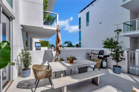 Copropriété à vendre à Miami, Floride: 2 chambres, 90.39 m2 № 1242493 - photo 6