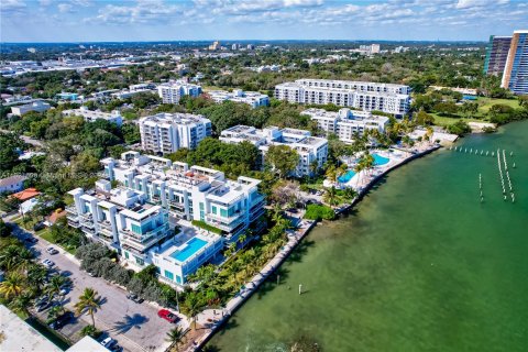 Copropriété à vendre à Miami, Floride: 2 chambres, 90.39 m2 № 1242493 - photo 26