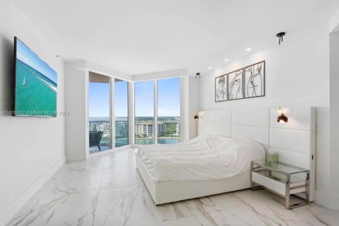 Condo in Miami Beach, Florida, 3 bedrooms  № 1401506 - photo 22