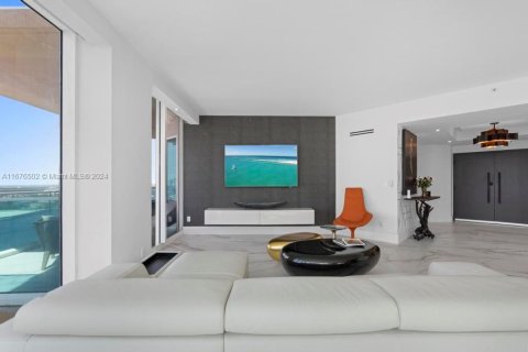 Condo in Miami Beach, Florida, 3 bedrooms  № 1401506 - photo 9