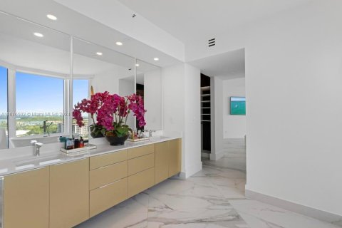 Condominio en venta en Miami Beach, Florida, 3 dormitorios, 217.39 m2 № 1401506 - foto 28