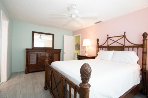 Купить виллу или дом в Лейк-Уорт, Флорида 3 спальни, 168.52м2, № 1155472 - фото 15