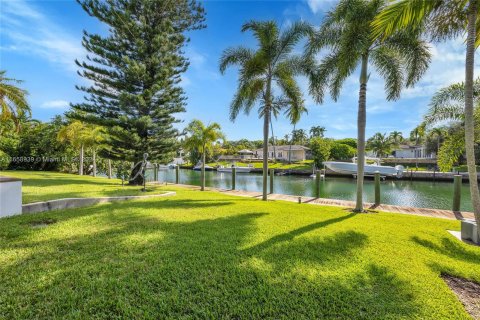 Villa ou maison à vendre à Coral Gables, Floride: 6 chambres, 394.83 m2 № 1365937 - photo 29