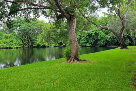 Condo in Coconut Creek, Florida, 2 bedrooms  № 1330354 - photo 20