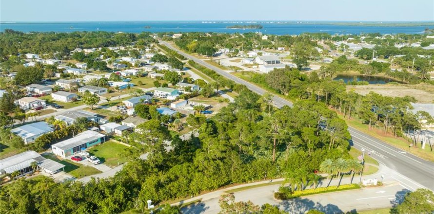 Terreno en Sebastian, Florida № 1373597