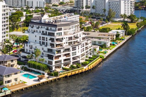 Condominio en venta en Fort Lauderdale, Florida, 3 dormitorios, 222.5 m2 № 1101203 - foto 27