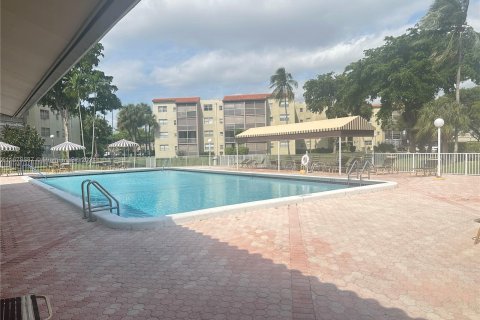 Copropriété à vendre à North Lauderdale, Floride: 2 chambres, 92.9 m2 № 1405972 - photo 12