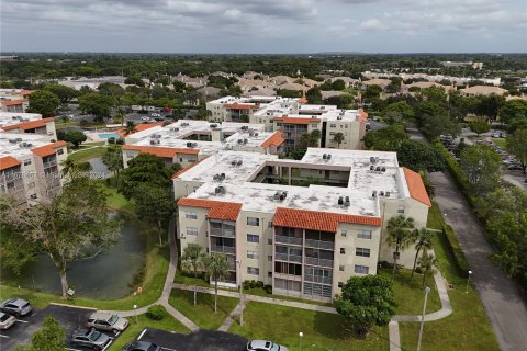 Copropriété à vendre à North Lauderdale, Floride: 2 chambres, 92.9 m2 № 1405972 - photo 4