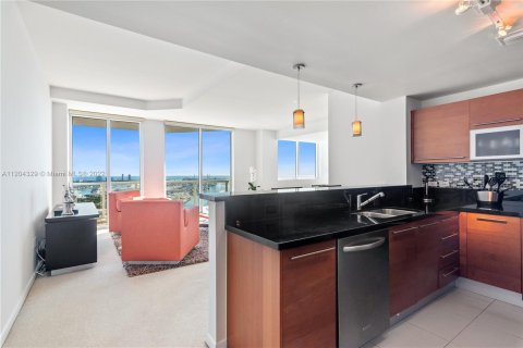 Condominio en venta en Miami, Florida, 2 dormitorios, 126.63 m2 № 4916 - foto 2