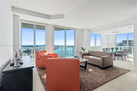 Condominio en venta en Miami, Florida, 2 dormitorios, 126.63 m2 № 4916 - foto 4