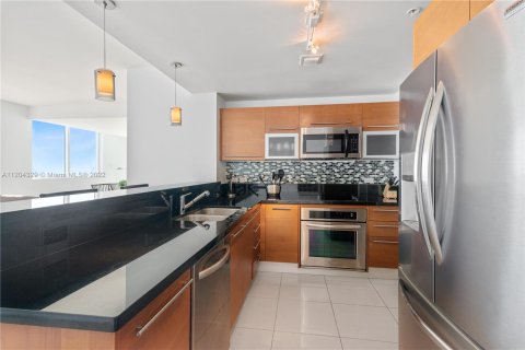 Condominio en venta en Miami, Florida, 2 dormitorios, 126.63 m2 № 4916 - foto 8
