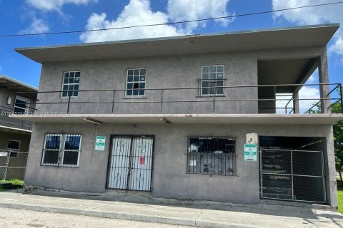 Propiedad comercial en venta en Pahokee, Florida № 1400224 - foto 1