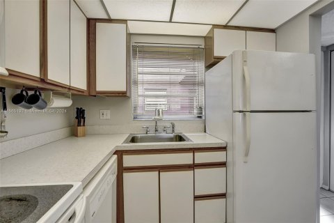Condominio en venta en Sunrise, Florida, 2 dormitorios, 85.84 m2 № 1101850 - foto 3