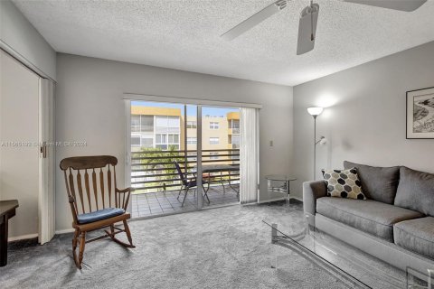 Condominio en venta en Sunrise, Florida, 2 dormitorios, 85.84 m2 № 1101850 - foto 13