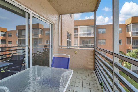 Condominio en venta en Sunrise, Florida, 2 dormitorios, 85.84 m2 № 1101850 - foto 10