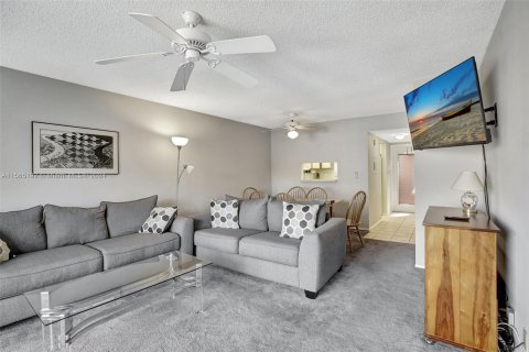 Condominio en venta en Sunrise, Florida, 2 dormitorios, 85.84 m2 № 1101850 - foto 15