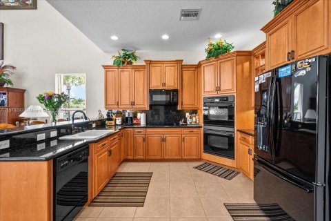 Villa ou maison à vendre à Miramar, Floride: 4 chambres, 324.04 m2 № 1155400 - photo 25