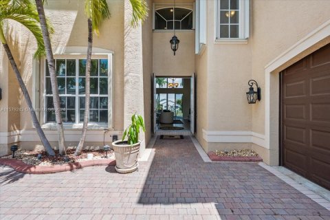 Villa ou maison à vendre à Miramar, Floride: 4 chambres, 324.04 m2 № 1155400 - photo 13