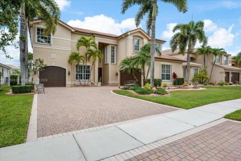 Villa ou maison à vendre à Miramar, Floride: 4 chambres, 324.04 m2 № 1155400 - photo 9