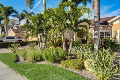 Villa ou maison à vendre à North Port, Floride: 2 chambres, 105.54 m2 № 881429 - photo 2