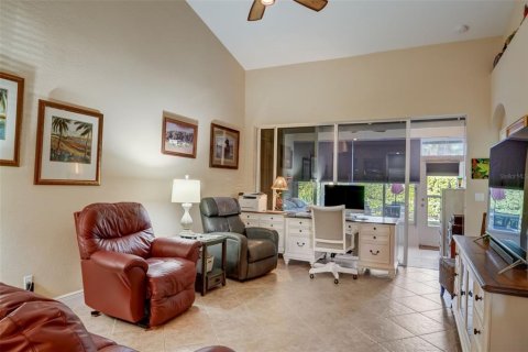 Villa ou maison à vendre à North Port, Floride: 2 chambres, 105.54 m2 № 881429 - photo 6