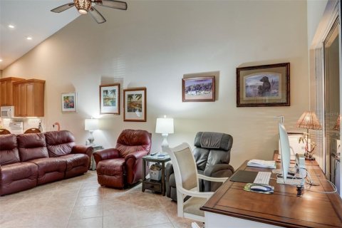 Купить виллу или дом в Норт-Порт, Флорида 6 комнат, 105.54м2, № 881429 - фото 7