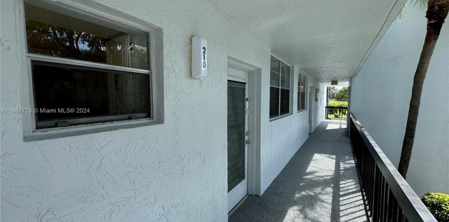 Condo à Margate, Floride, 1 chambre  № 1369153