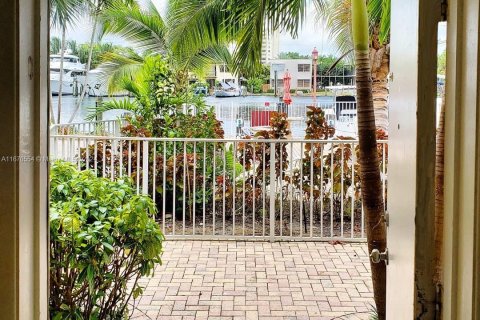 Copropriété à vendre à Fort Lauderdale, Floride: 1 chambre, 52.03 m2 № 1393546 - photo 10