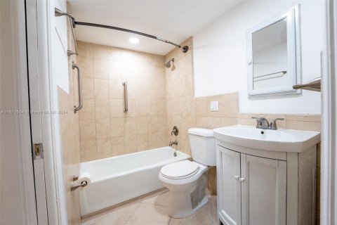 Copropriété à vendre à Fort Lauderdale, Floride: 1 chambre, 52.03 m2 № 1393546 - photo 6