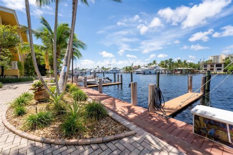 Condo in Fort Lauderdale, Florida, 1 bedroom  № 1393546 - photo 11