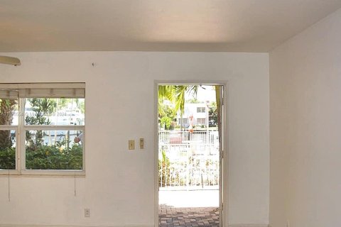 Condo in Fort Lauderdale, Florida, 1 bedroom  № 1393546 - photo 8