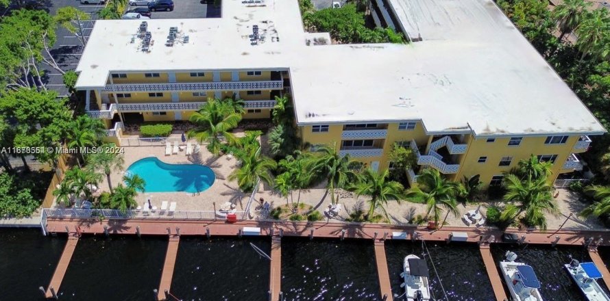 Condo in Fort Lauderdale, Florida, 1 bedroom  № 1393546