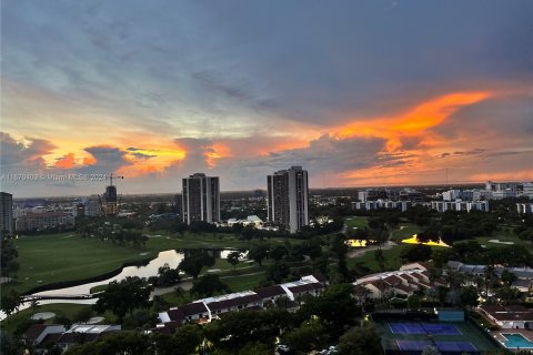 Condo in Aventura, Florida, 2 bedrooms  № 1393545 - photo 21