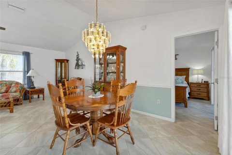 Villa ou maison à vendre à Punta Gorda, Floride: 2 chambres, 149.29 m2 № 1130685 - photo 15