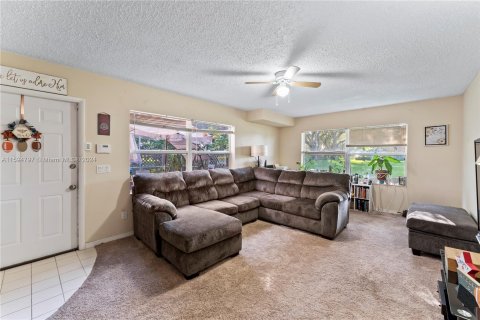 Touwnhouse à vendre à West Palm Beach, Floride: 2 chambres, 125.42 m2 № 1187516 - photo 6