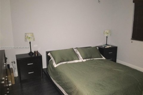 Condominio en venta en Miramar, Florida, 1 dormitorio, 65.03 m2 № 1138729 - foto 8