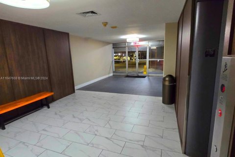 Copropriété à vendre à Aventura, Floride: 2 chambres, 149.11 m2 № 1330222 - photo 17