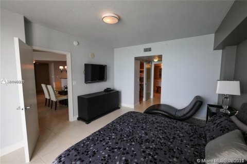 Condominio en alquiler en Sunny Isles Beach, Florida, 3 dormitorios, 159.33 m2 № 12554 - foto 14