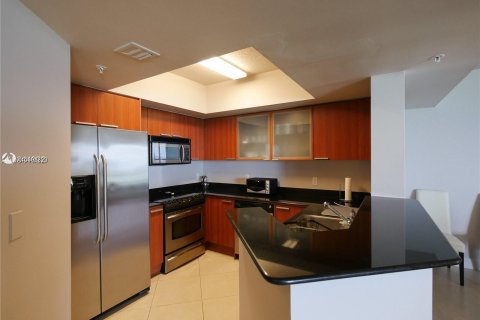 Condominio en alquiler en Sunny Isles Beach, Florida, 3 dormitorios, 159.33 m2 № 12554 - foto 10