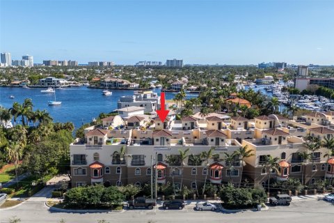 Adosado en venta en Pompano Beach, Florida, 3 dormitorios, 242.75 m2 № 1121449 - foto 8