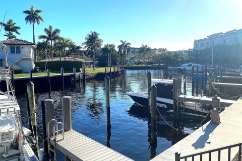 Touwnhouse à vendre à Pompano Beach, Floride: 3 chambres, 242.75 m2 № 1121449 - photo 4