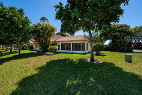 Villa ou maison à vendre à Delray Beach, Floride: 2 chambres, 141.58 m2 № 1121450 - photo 1