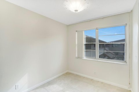 Condo in West Palm Beach, Florida, 2 bedrooms  № 1102267 - photo 20