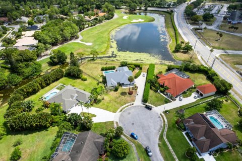 Villa ou maison à vendre à Wellington, Floride: 4 chambres, 229.47 m2 № 1102358 - photo 1