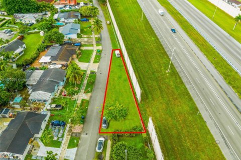 Terreno en venta en Homestead, Florida № 787543 - foto 12