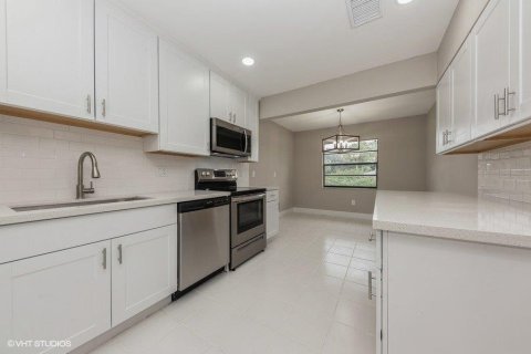 Condominio en venta en Boynton Beach, Florida, 2 dormitorios, 145.11 m2 № 787504 - foto 17