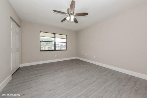 Condominio en venta en Boynton Beach, Florida, 2 dormitorios, 145.11 m2 № 787504 - foto 3