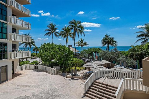 Copropriété à vendre à Key Biscayne, Floride: 2 chambres, 130.9 m2 № 1128301 - photo 16